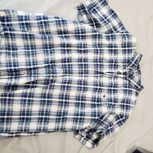 Short sleeve button up